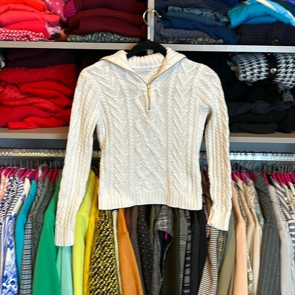 Unbranded white long sleeve 1/2 zip front mock neck sweater size XS - Picture 1 of 2